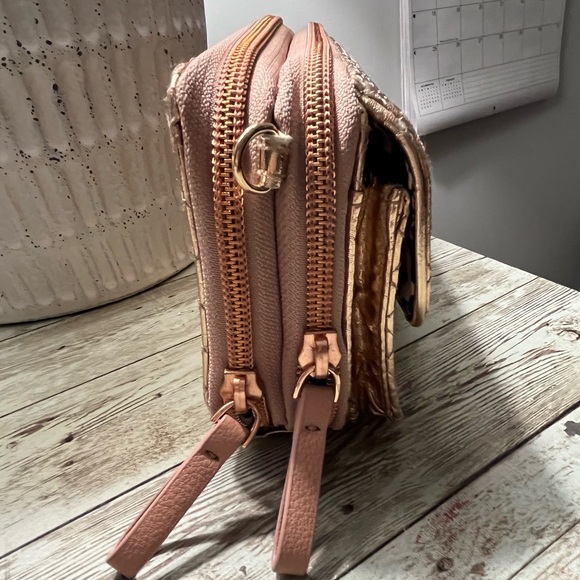 Vera Bradley wallet - Picture 11 of 11